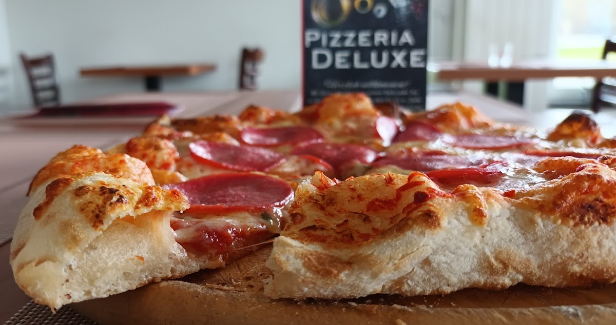 Pizzeria Deluxe-5